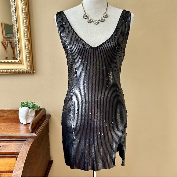 Free People Intimately Sexy In Sequins Black Mini Dress Matte V-Neck Size XS S - Picture 4 of 11